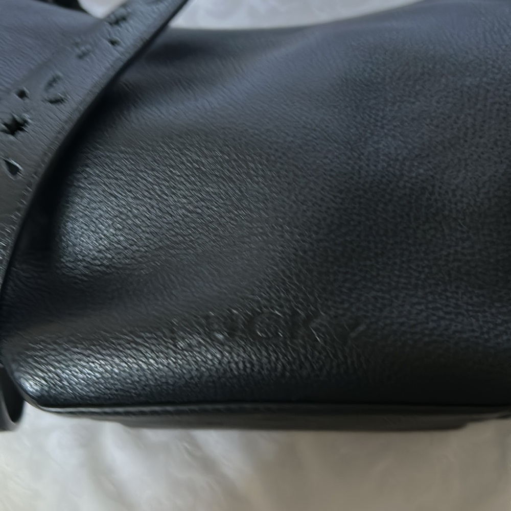 Lucky Brand Black Leather Sling Shoulder Bag - Picture 4 of 11